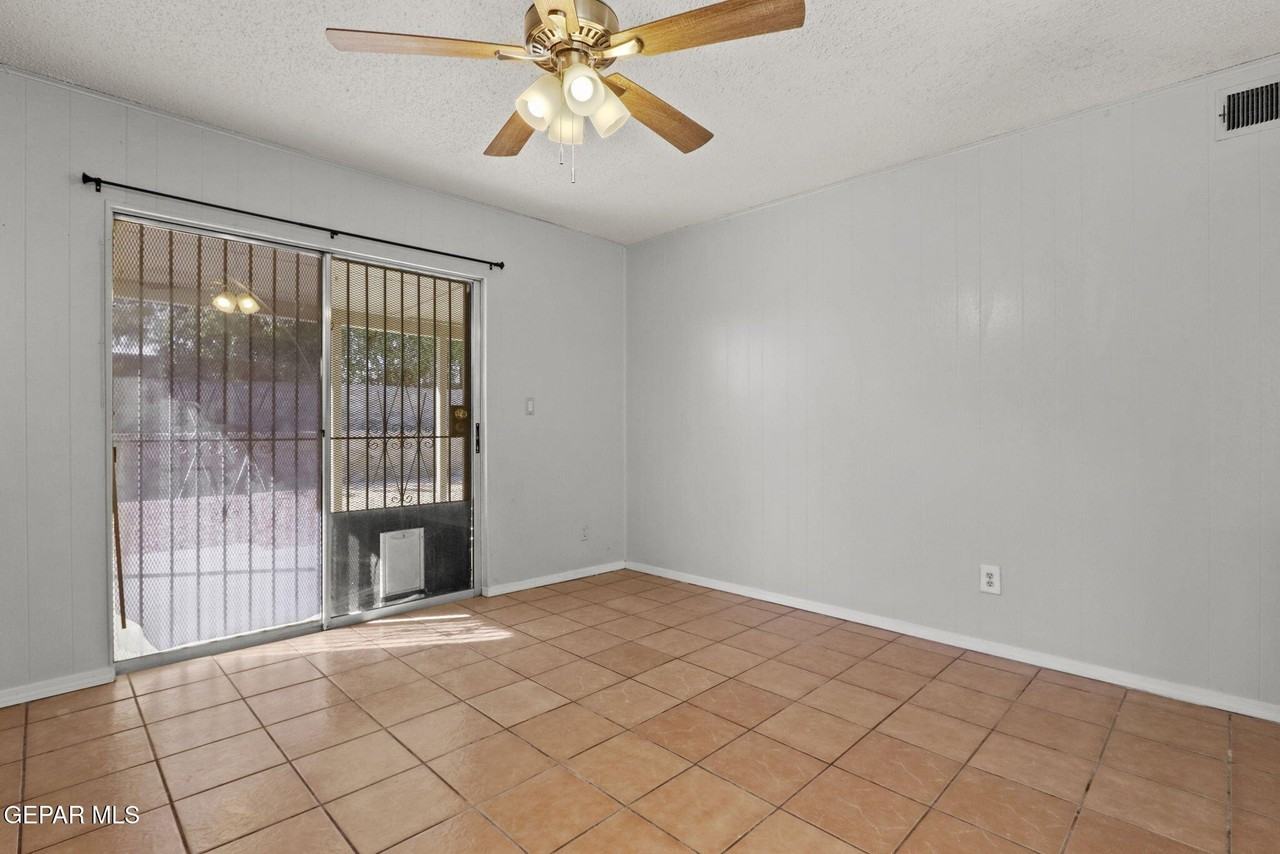 2113 Anise Dr - Photo 7 of 32