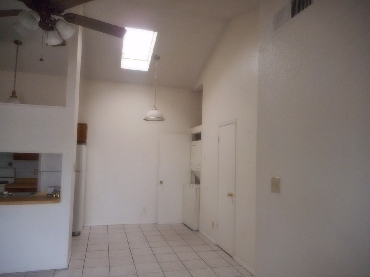 618 White Cliffs Dr #C - Photo 2 of 10