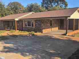 201 Acorn Dr - Photo 1 of 1