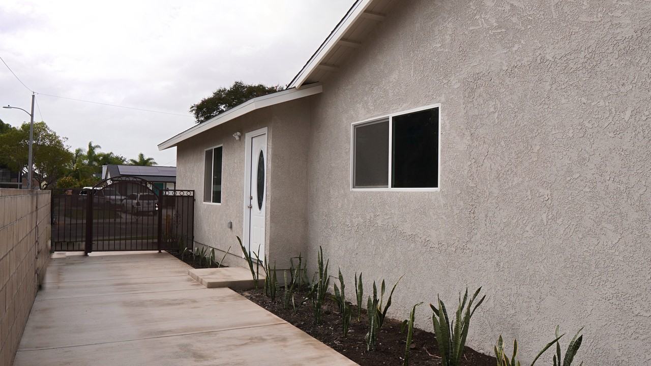 16490 Van De Velde Way - Photo 4 of 31