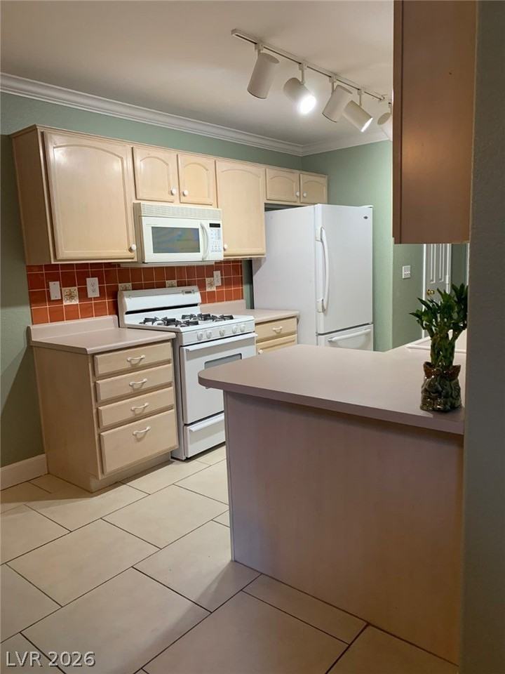 2902 Rivulet Ln - Photo 6 of 21