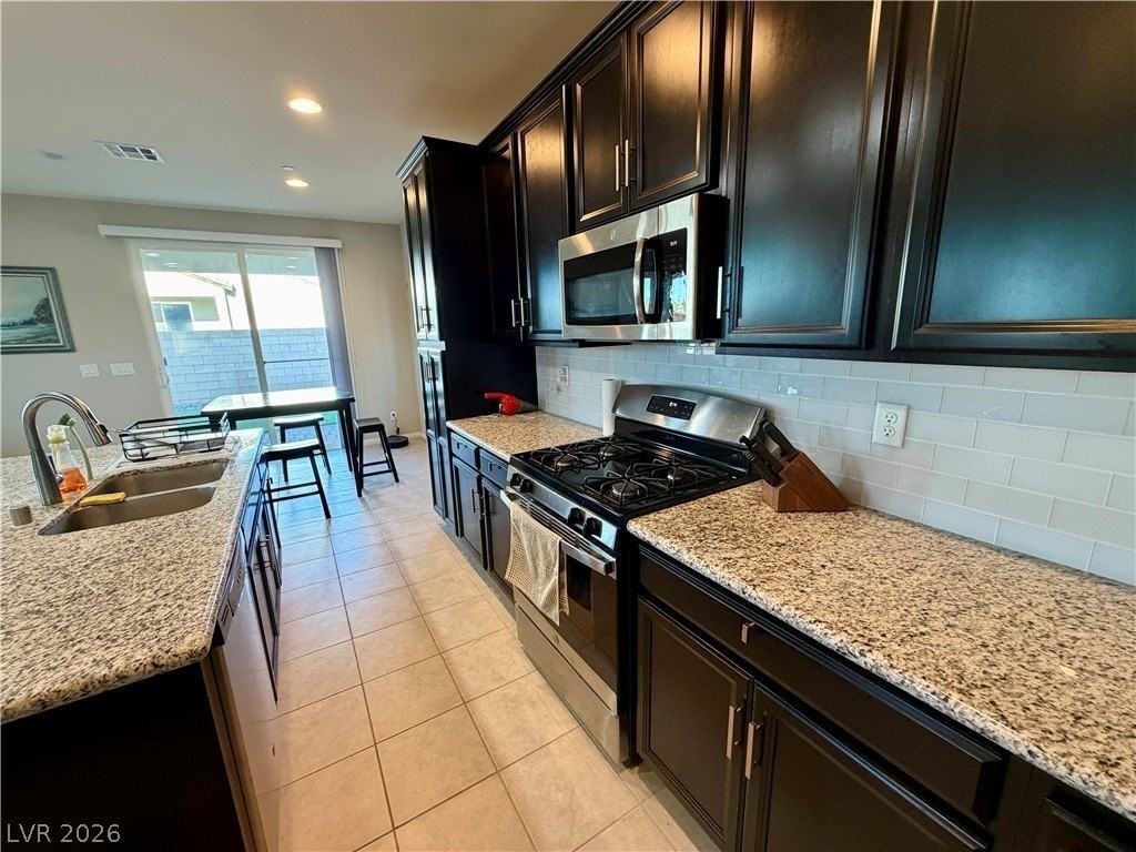 339 Andy Wheeler Dr - Photo 5 of 22