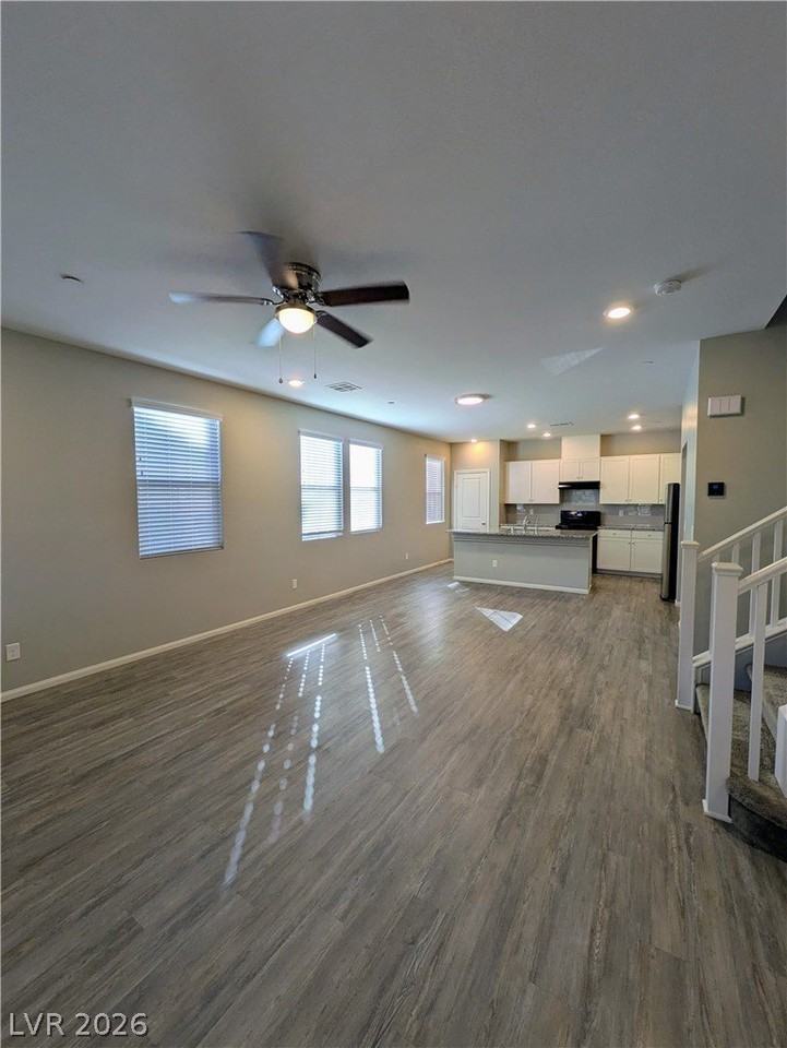 2850 Alenga St - Photo 6 of 26