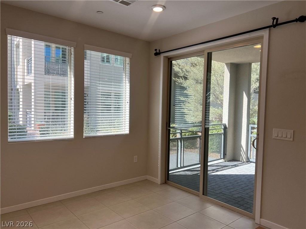 11237 Rainbow Peak Ave #105 - Photo 6 of 21