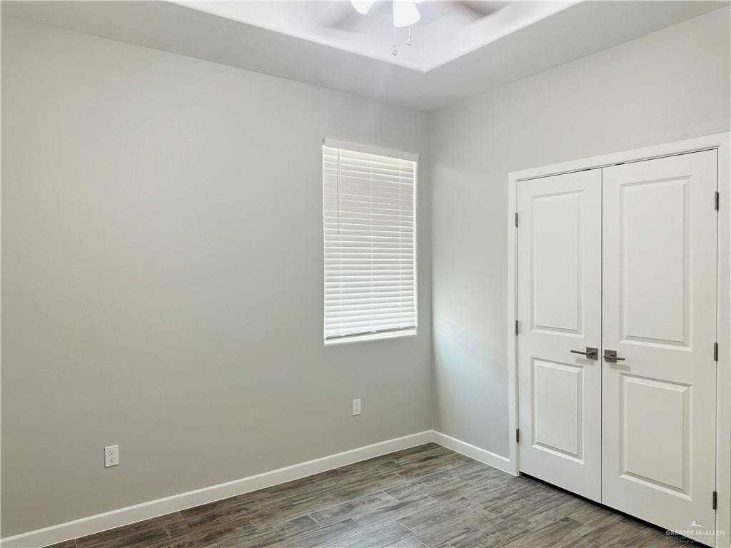 1103 Sugar Garden Ave #3 - Photo 6 of 10
