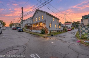 featured image of 626 Swallow St