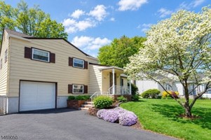 featured image of 1203 Kent Pl