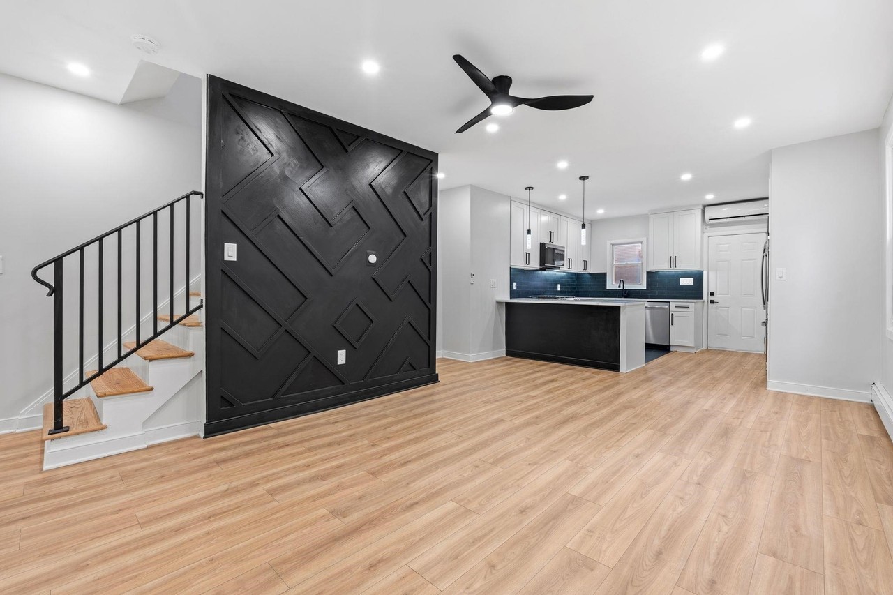 24 Park St - Photo 2 of 38
