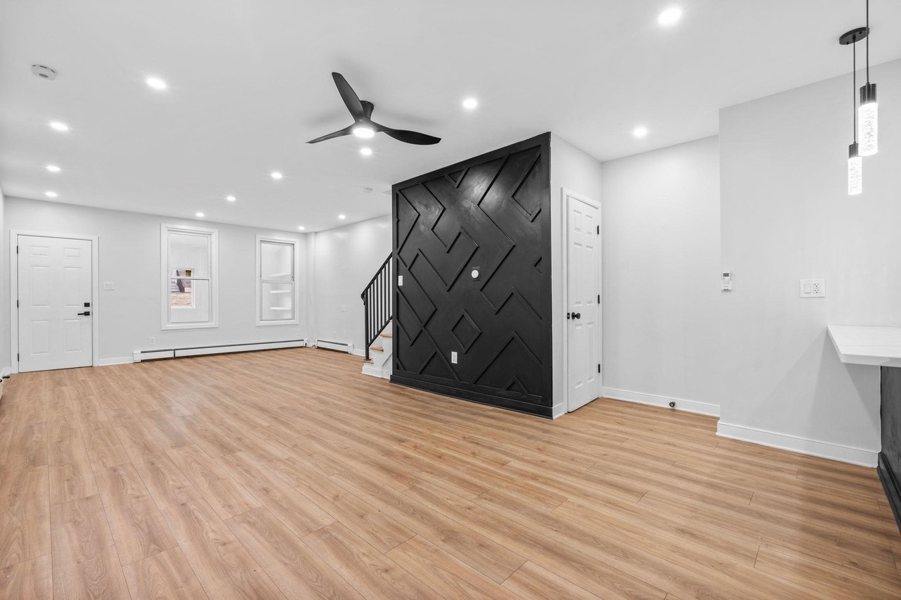 24 Park St - Photo 6 of 38