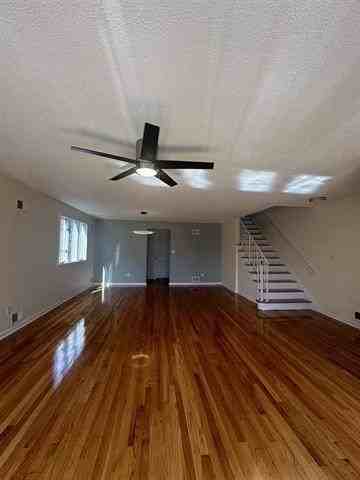 855 Avenue C - Photo 5 of 19