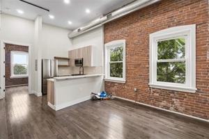 featured image of 21 W 20th St #205