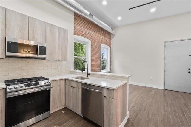 21 W 20th St #205 - Photo 2 of 23