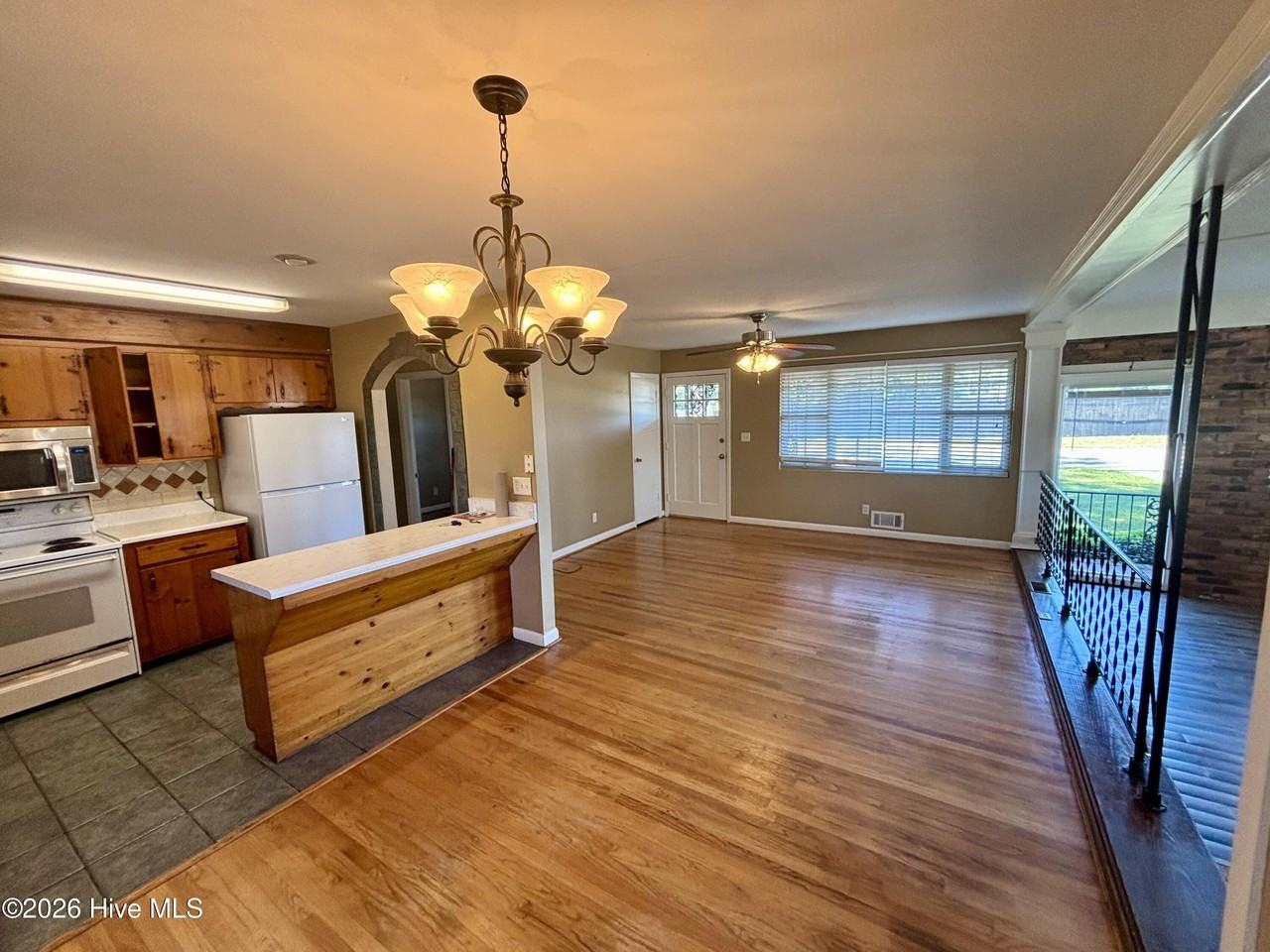 119 Davant St - Photo 5 of 16