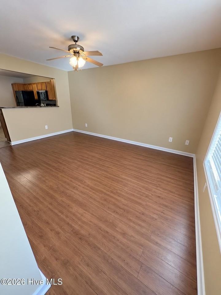 133 Cornerstone Pl - Photo 2 of 10