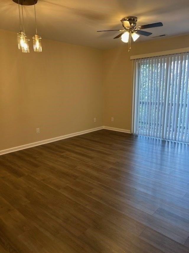 1131 Robinhood Ct #105 - Photo 2 of 9