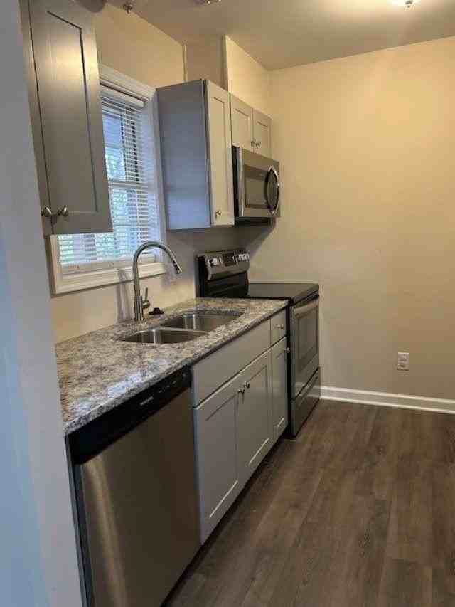 1131 Robinhood Ct #105 - Photo 7 of 9