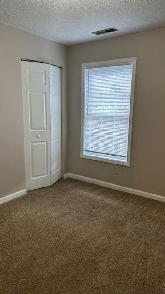 1129 Robinhood Ct #302 - Photo 6 of 11