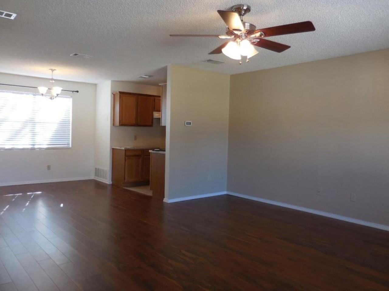 2612 79th St - Photo 7 of 23