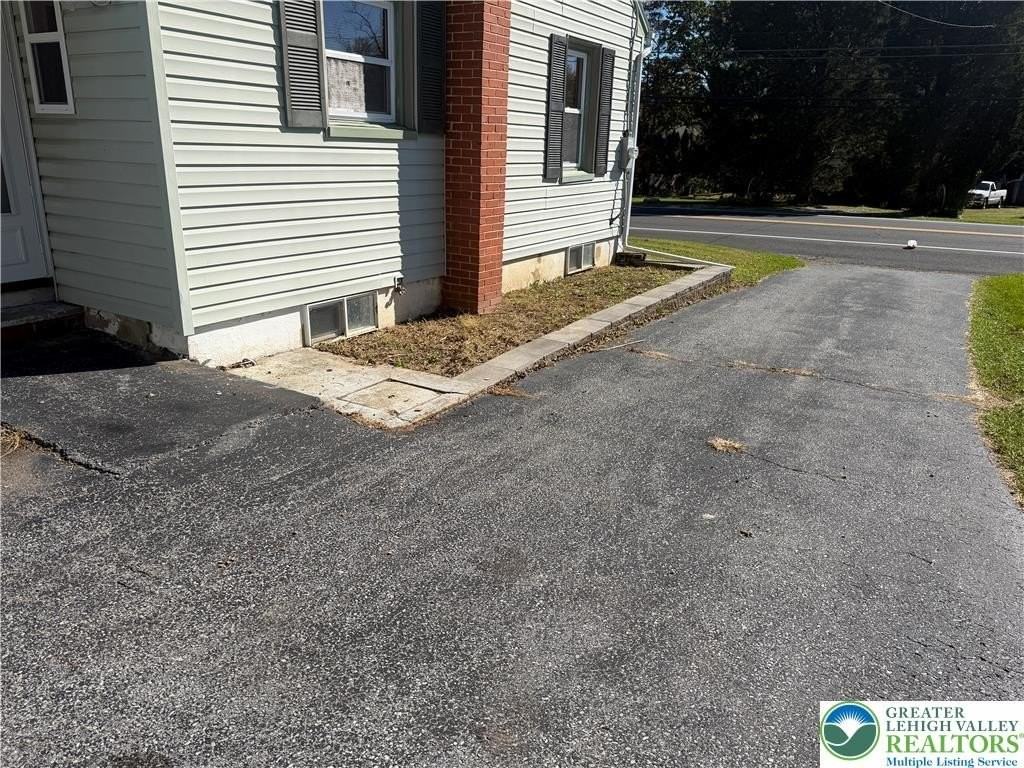 4434 W Mountain View Dr - Photo 4 of 24
