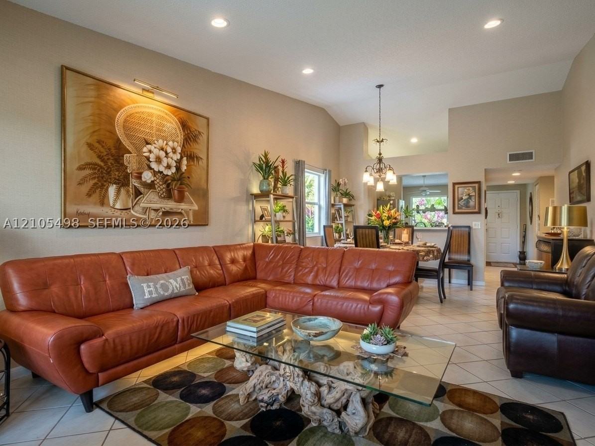 7407 N Devon Dr #212 - Photo 4 of 34
