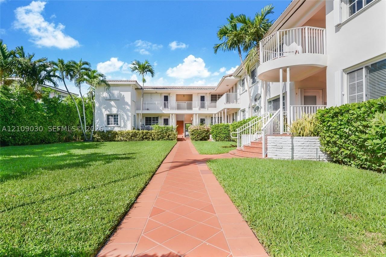 34 Bal Bay Dr #3