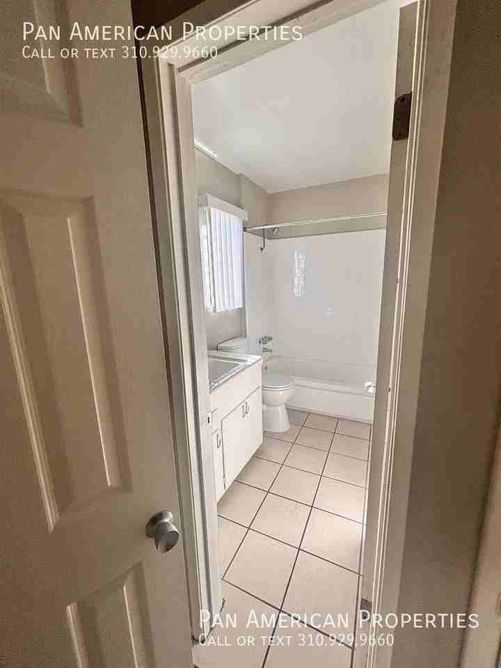 Villa Royale Apartments - Photo 7 of 12