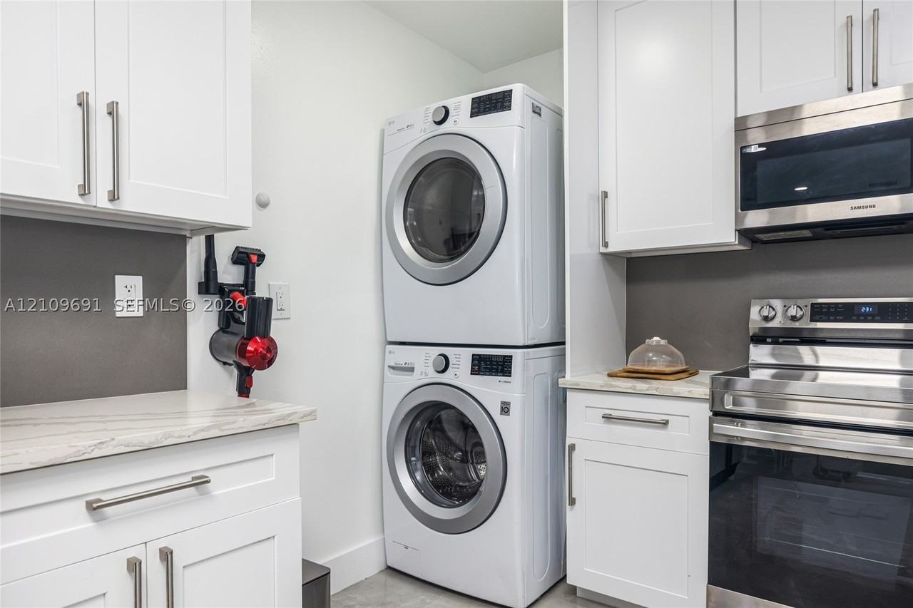 2390 Nw 63rd Ter #2390 - Photo 3 of 15