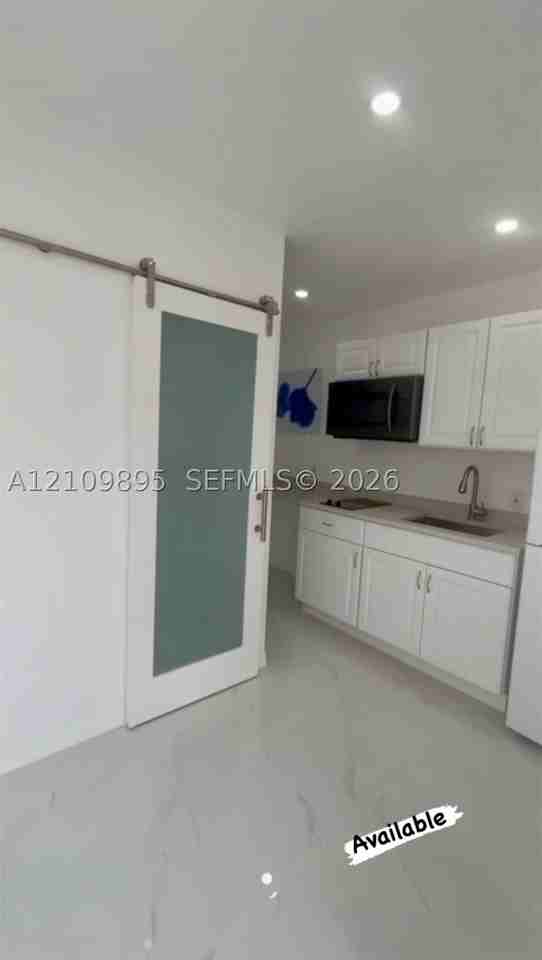 19360 Sw 114th Pl #2 - Photo 2 of 10
