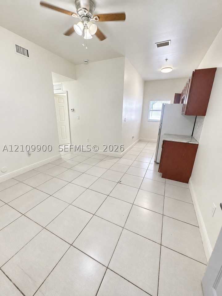 135 Sw 6th Ave #207 - Photo 3 of 9