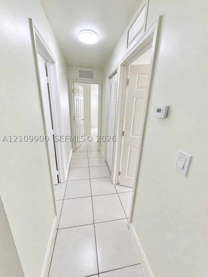 135 Sw 6th Ave #207 - Photo 4 of 9