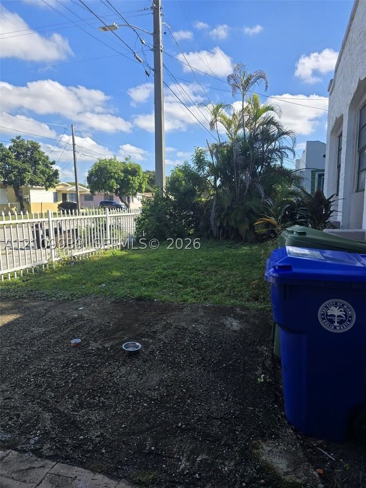 1250 Nw 55th St - Photo 2 of 14