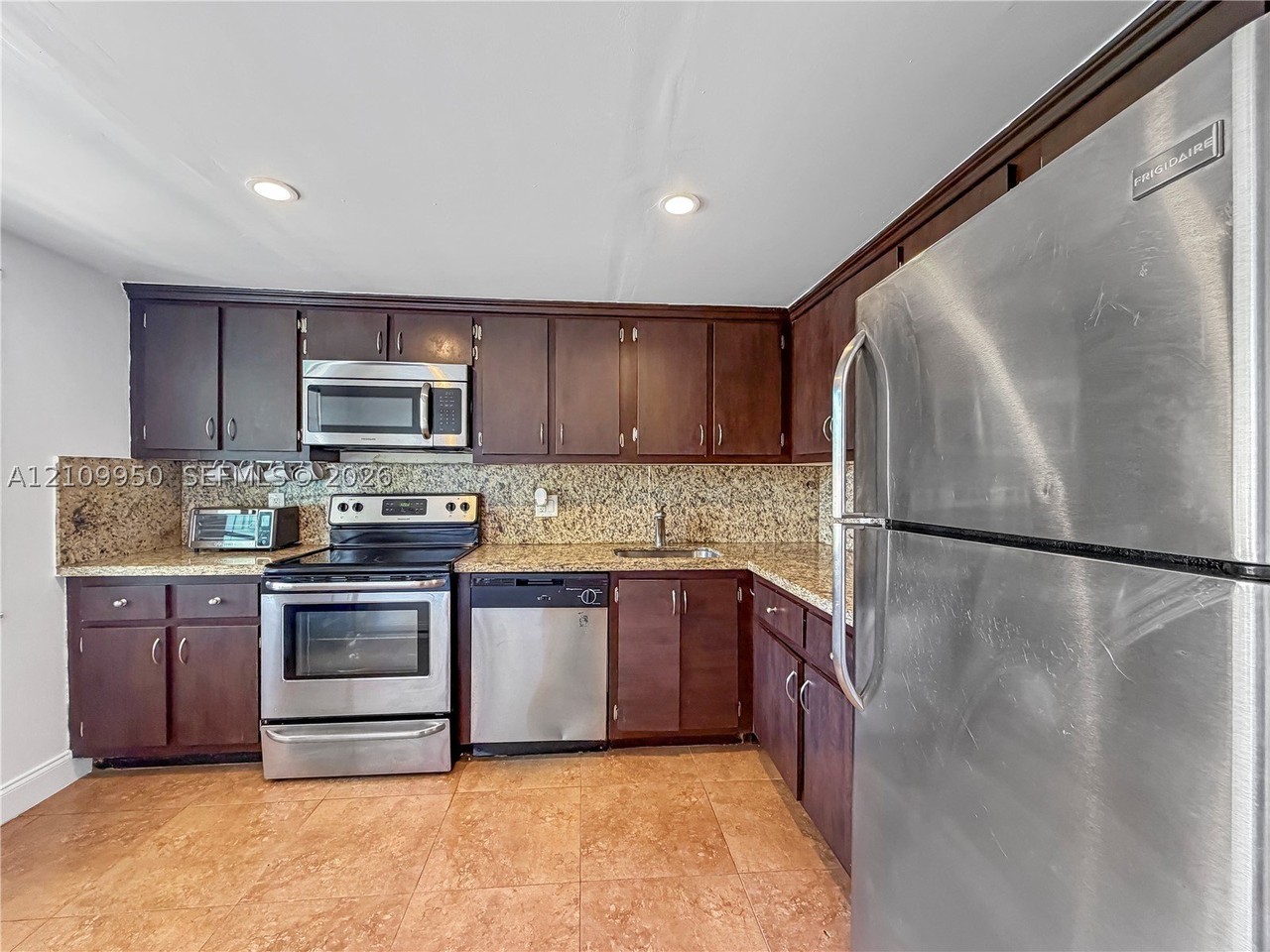 21785 Cypress Dr #46H - Photo 3 of 24