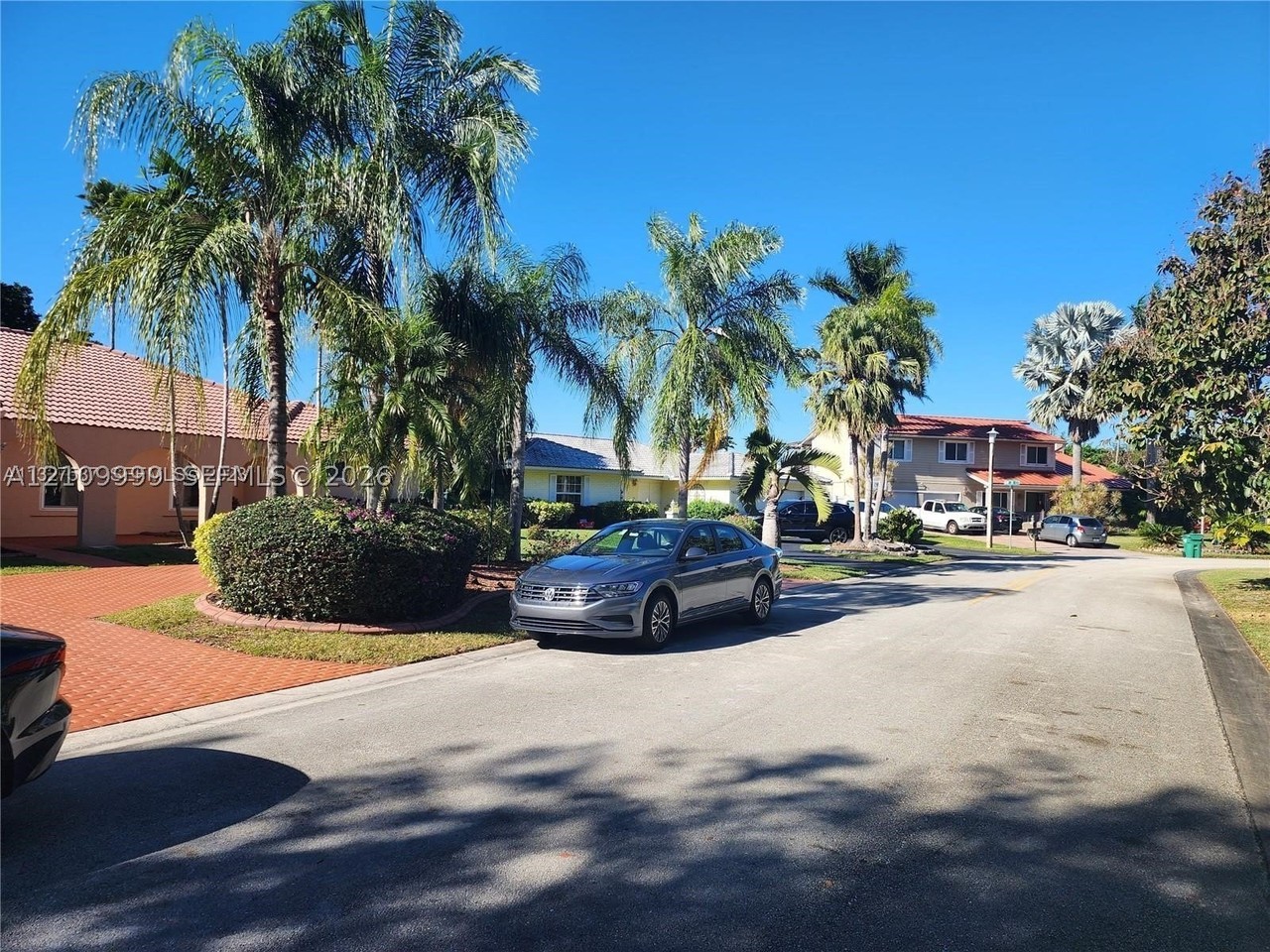 1794 Nw 112th Ter - Photo 2 of 38