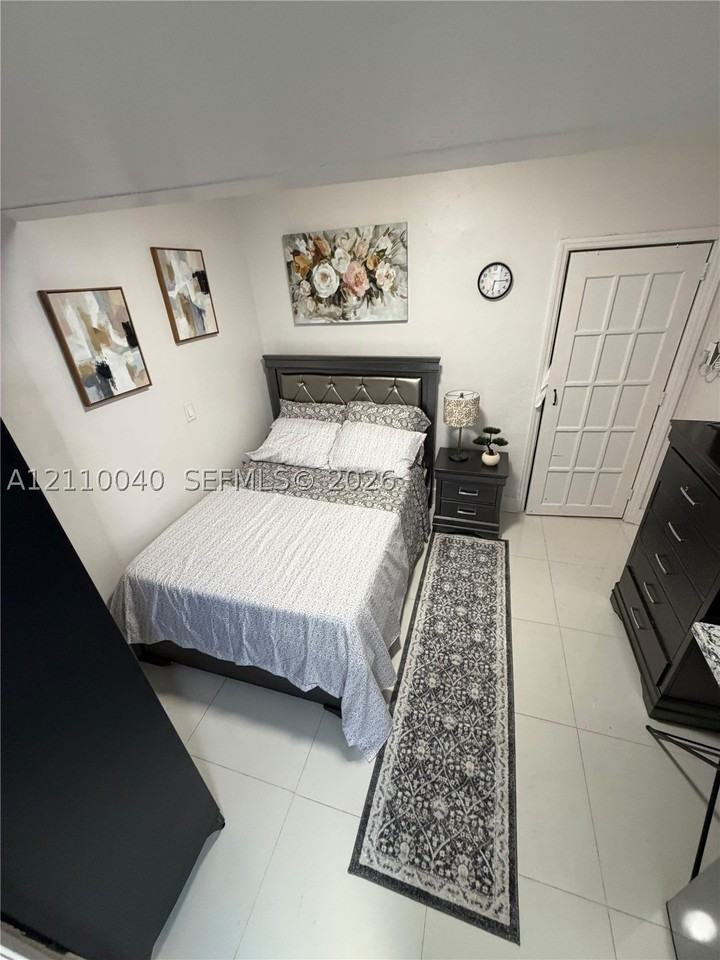 7833 Plantation Blvd #2 - Photo 7 of 7