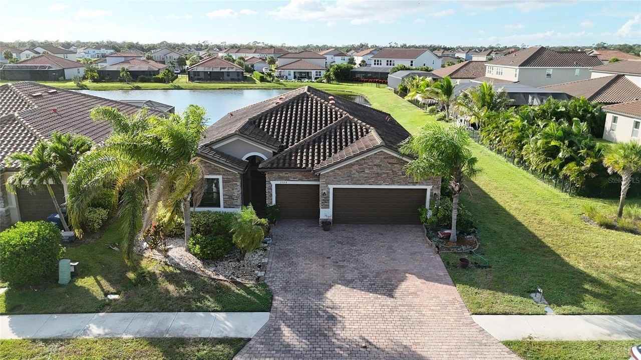 3504 Savanna Palms Ct - Photo 4 of 48