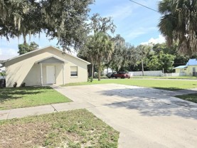 202 N Manatee Ave - Photo 1 of 1