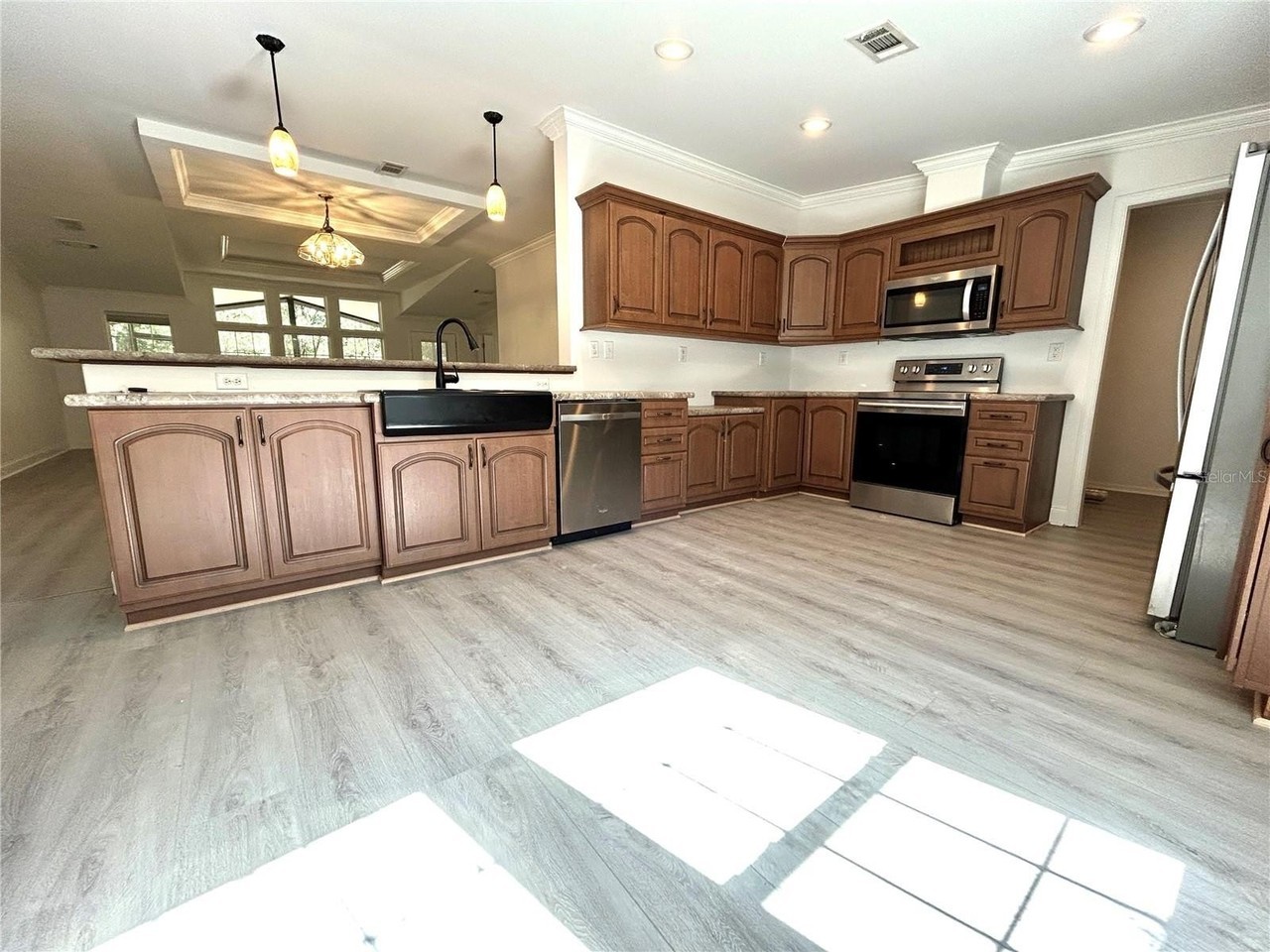 1531 Sw County Road 138 - Photo 6 of 28