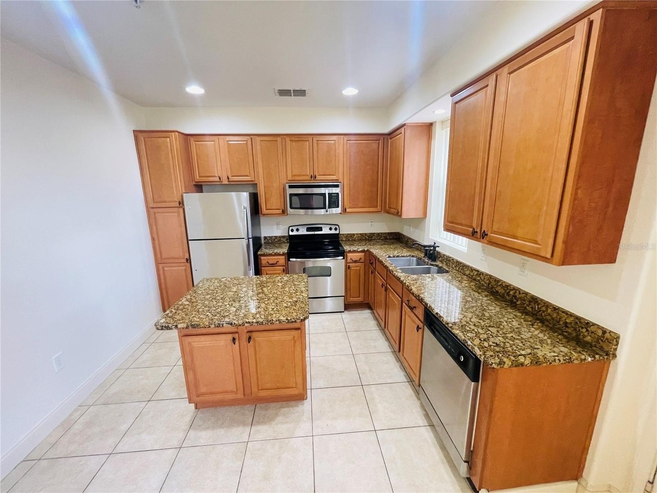 2646 Bella Vista Dr - Photo 6 of 24