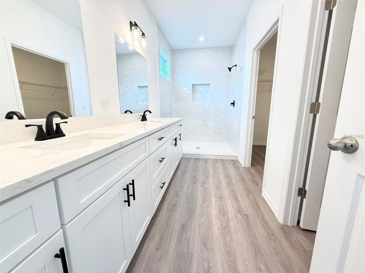 1074 Kacerik St - Photo 7 of 17