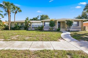 featured image of 4520 1st Ave S