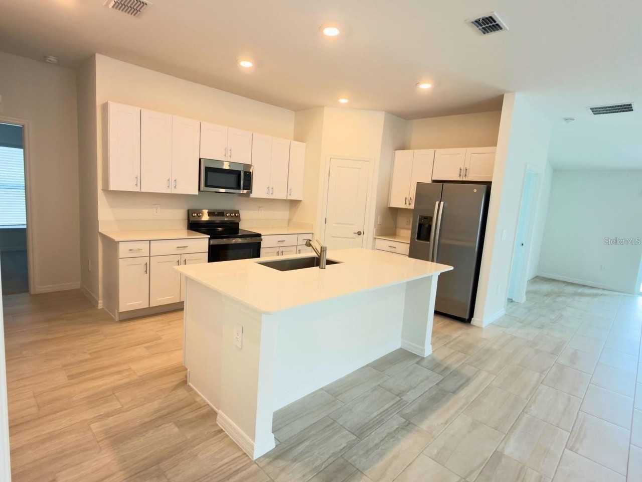 2318 Allium Roseum Ln - Photo 3 of 36