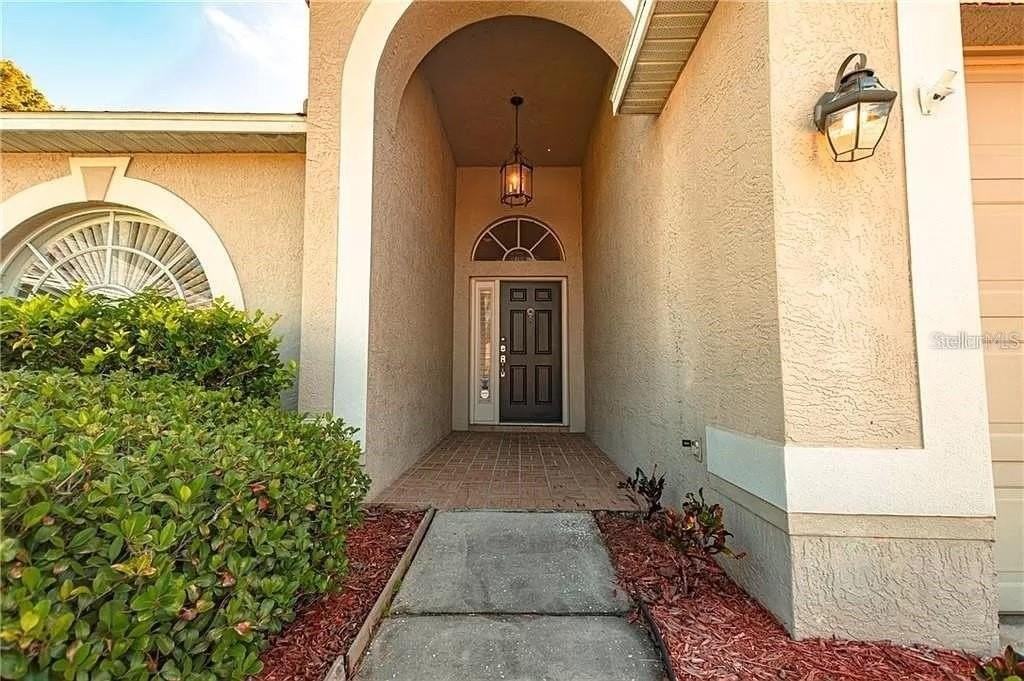 3904 Ixora Ct - Photo 5 of 41