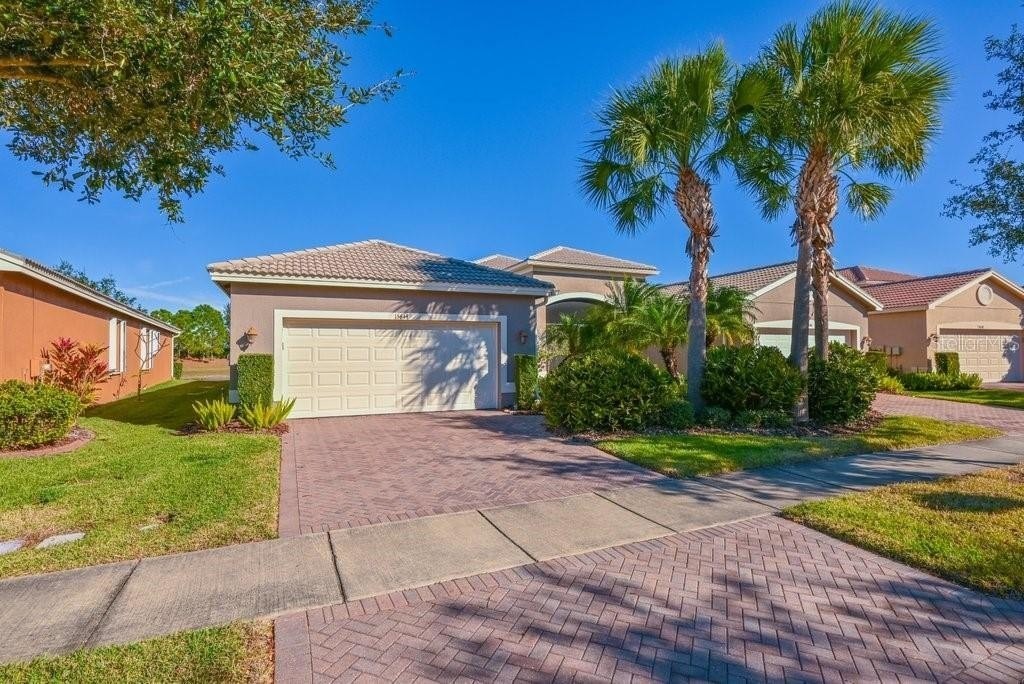 15644 Aurora Lake Cir - Photo 3 of 45