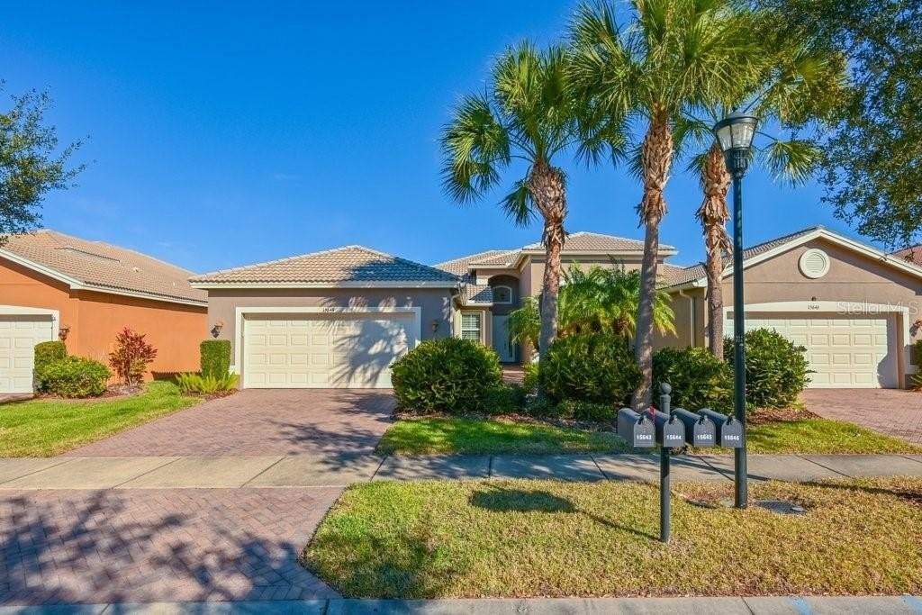 15644 Aurora Lake Cir - Photo 4 of 45