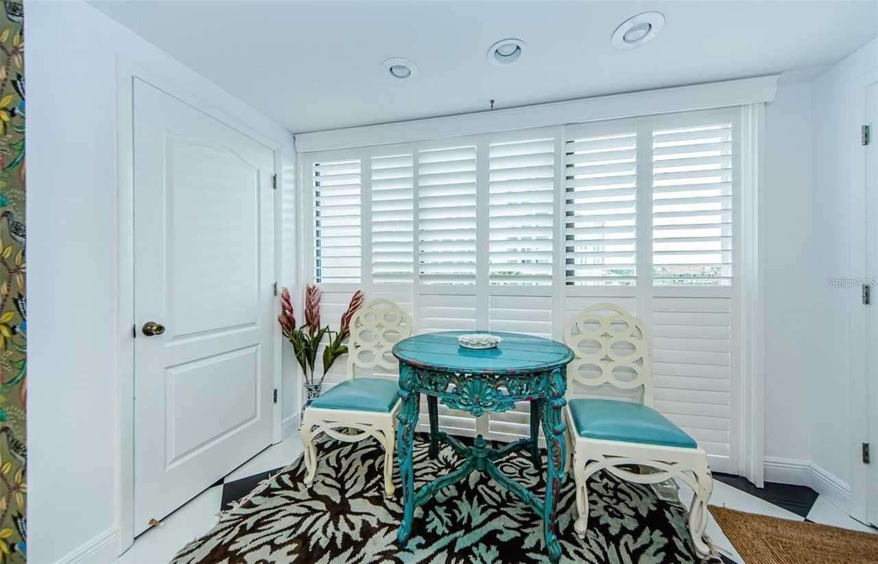 150 Belleview Blvd #403 - Photo 5 of 31