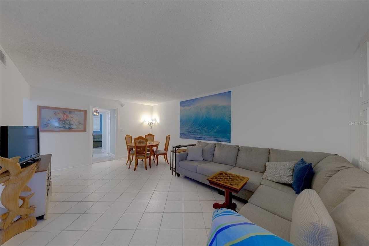 4885 1st St Ne #115 - Photo 4 of 37