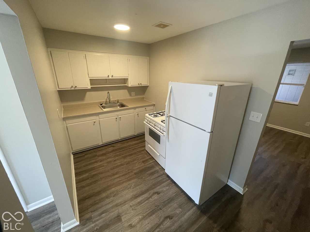 135 W Hendricks St #9 - Photo 7 of 18
