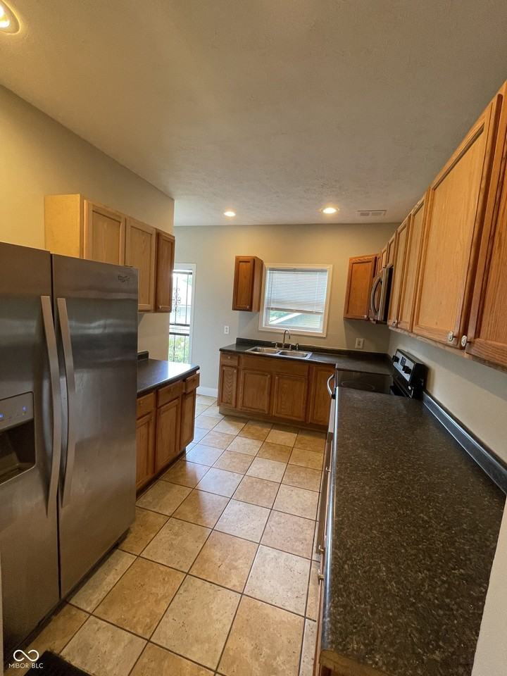 2934 N College Ave - Photo 5 of 16