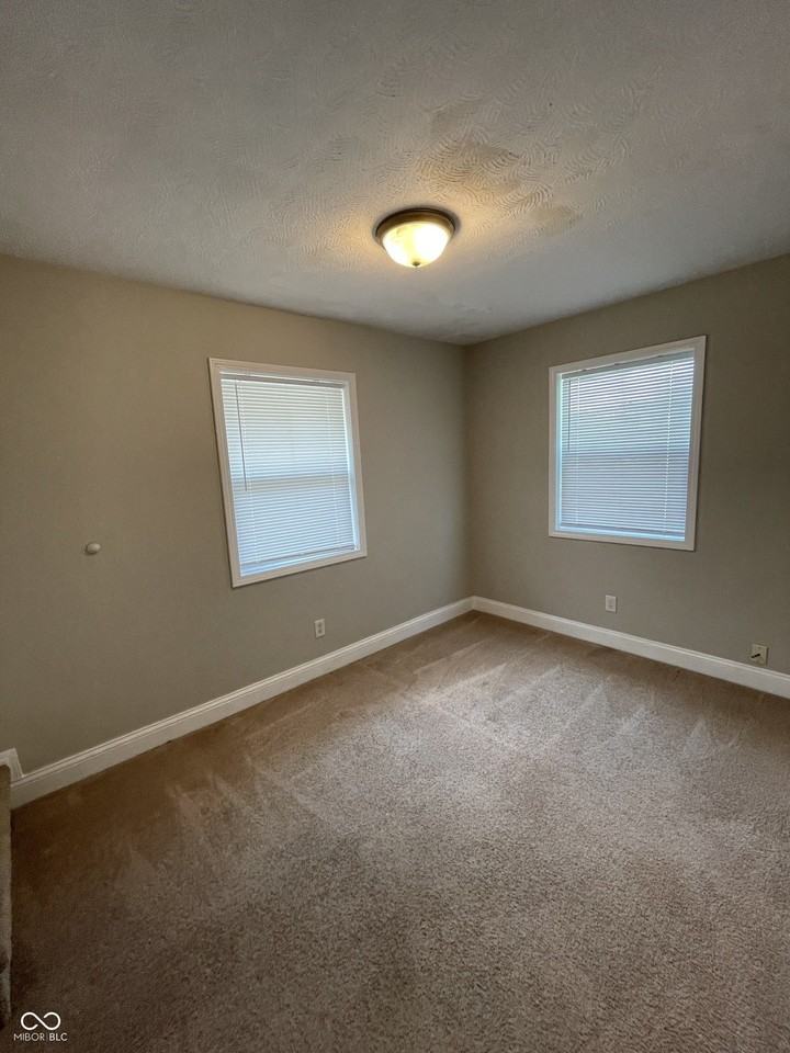 2934 N College Ave - Photo 7 of 16