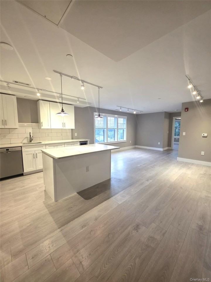 101 Washington Ave #307 - Photo 5 of 13